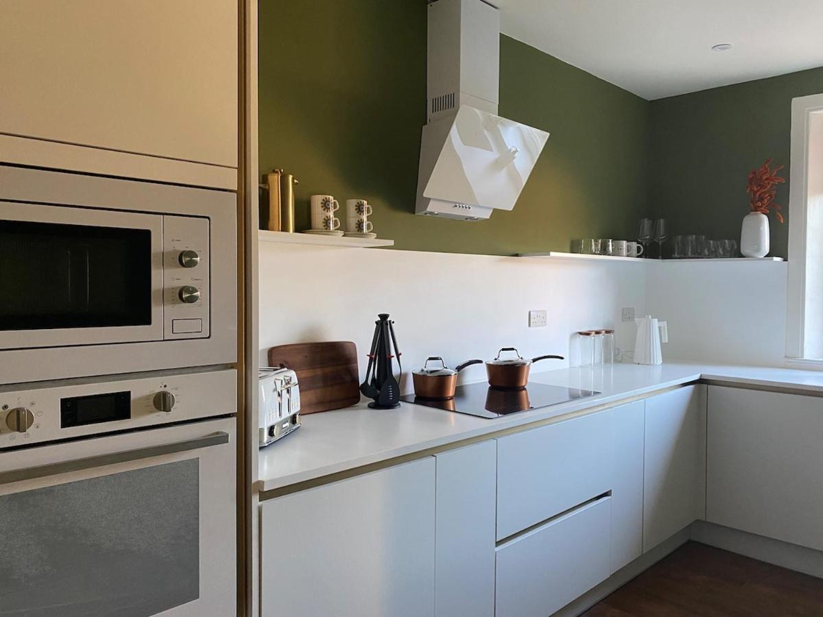 Arbroath Luxury Apartment In Mcm Style المظهر الخارجي الصورة